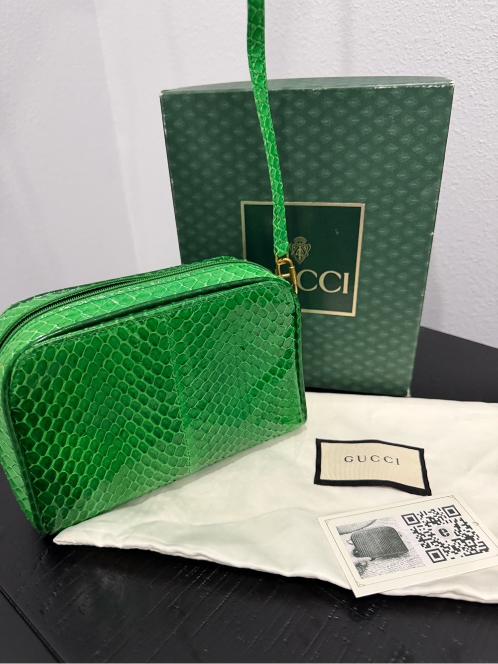 Vintage Gucci Green Snakeskin crossbody